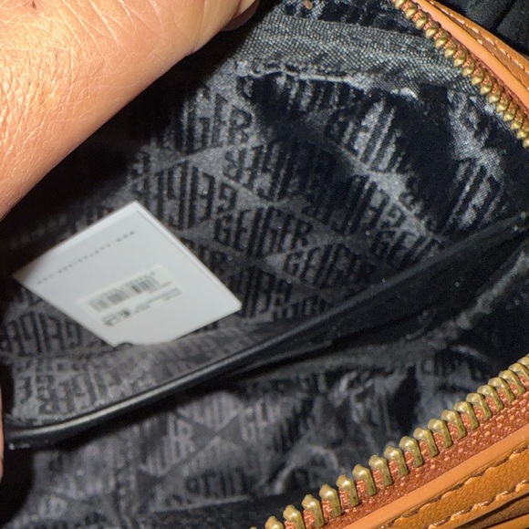 NWT Kurt Geiger Small Kensington
Quilted Leather Duffle Bag 22” strap - Picture 8 of 10